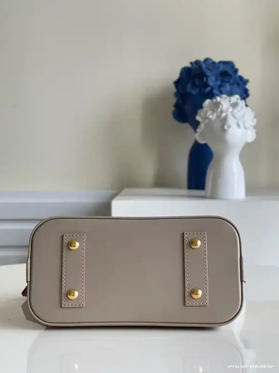 Official oldcobbler VUITTON BB ALMA LOUIS 0518
